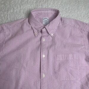 Brooks brothers men's pink and white striped men's sear-sucker button down L